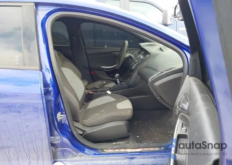 2015 Ford Focus St z USA, uszkodzony, nr VIN 1FADP3L97FL268470